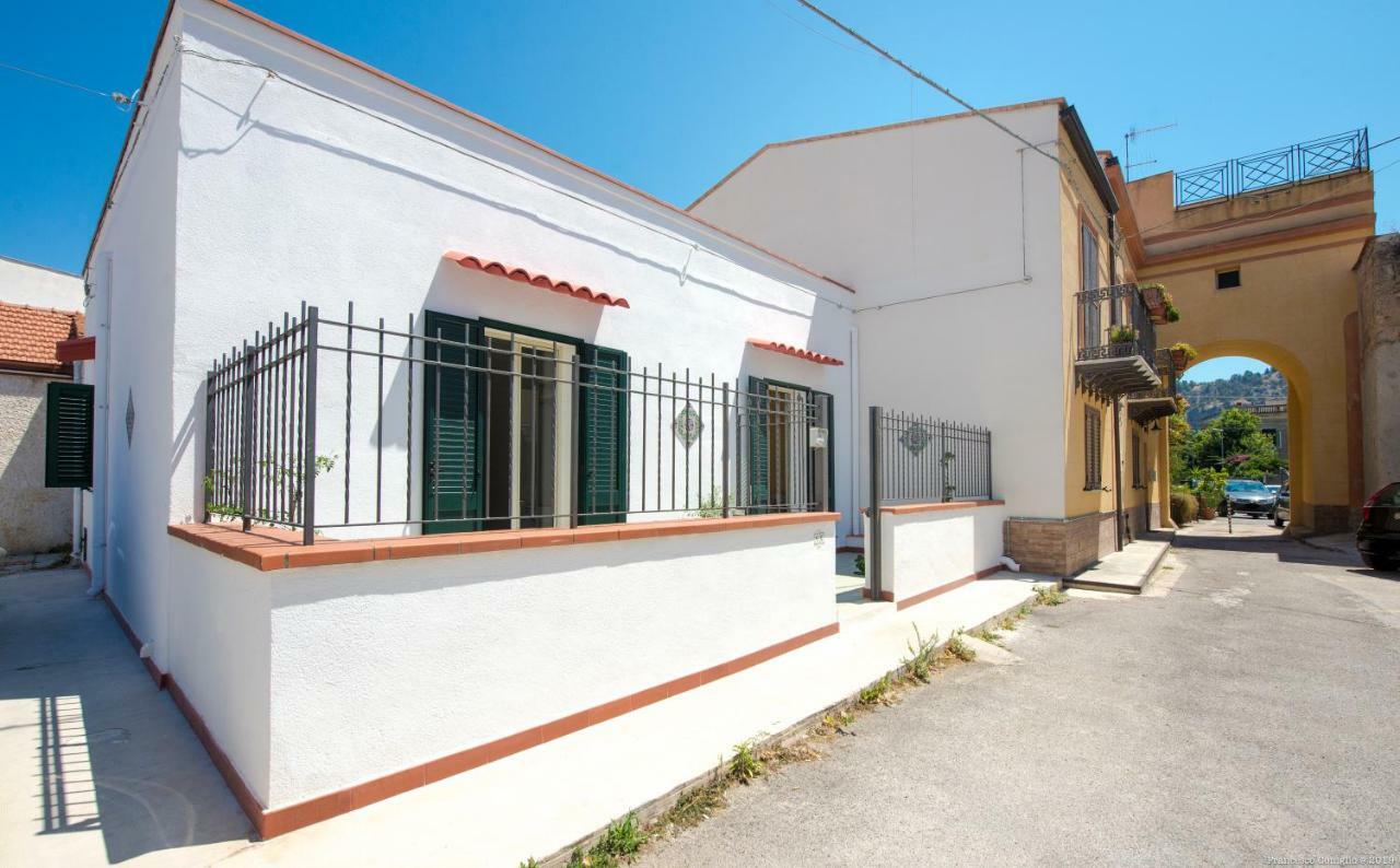 Casa Martini Mondello Villa Palermo Eksteriør billede